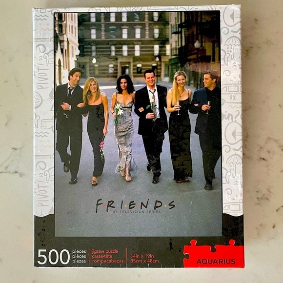 Friends Jigsaw Puzzle - 500 Pieces - NIB NEW - Picture 1 of 2
